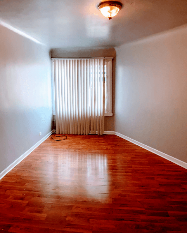 Chicago Apartment: 802 W 31st St