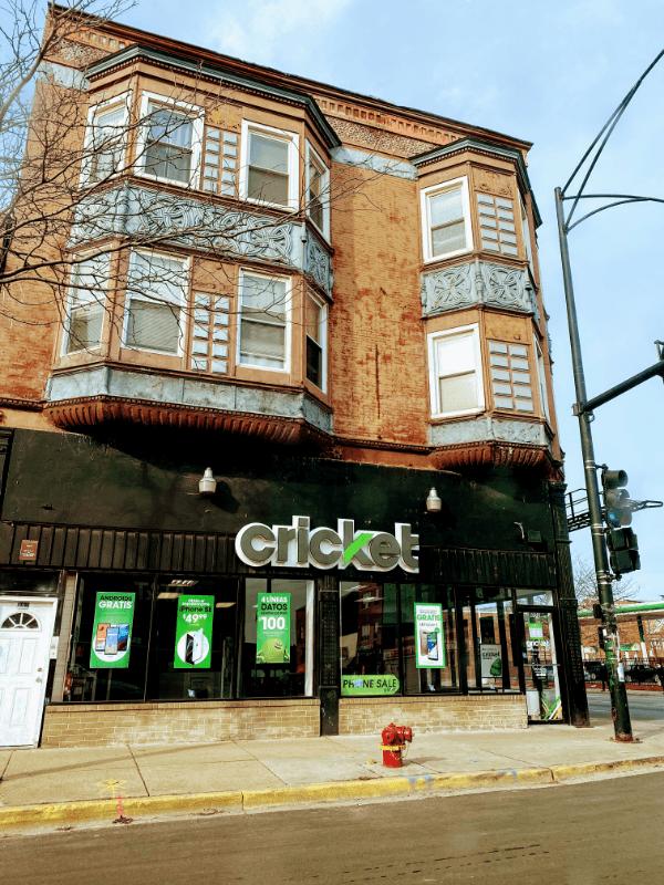 Chicago Apartment: 802 W 31st St