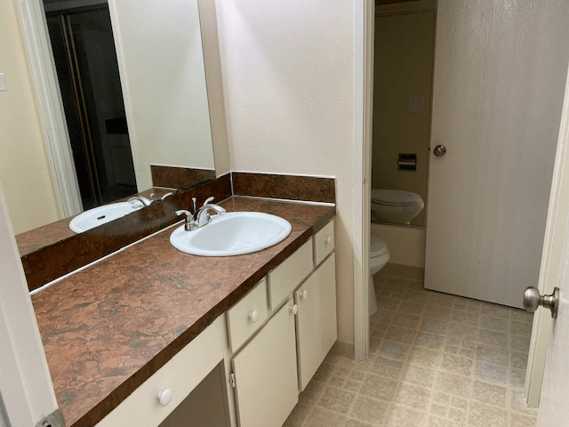 Portland Apartment: 16964 SE Stark St