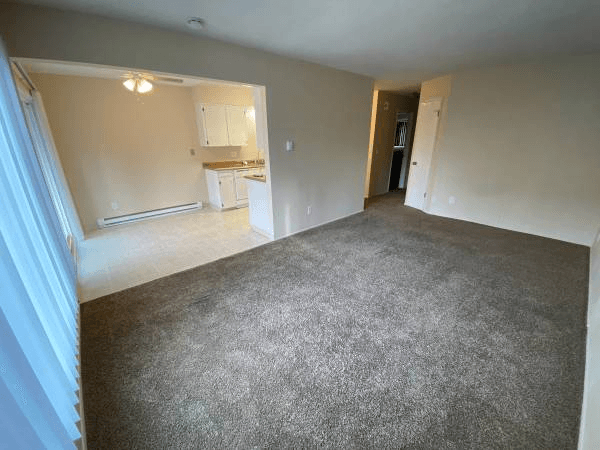 Portland Apartment: 6287 NE Glisan St
