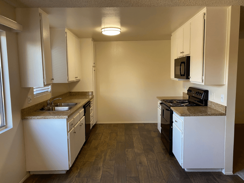 San Dimas Apartment: 301 N San Dimas Canyon Rd