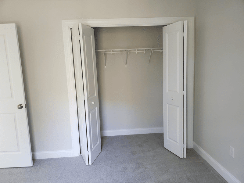 Gray Multiplex: 5 Dogwood Ln
