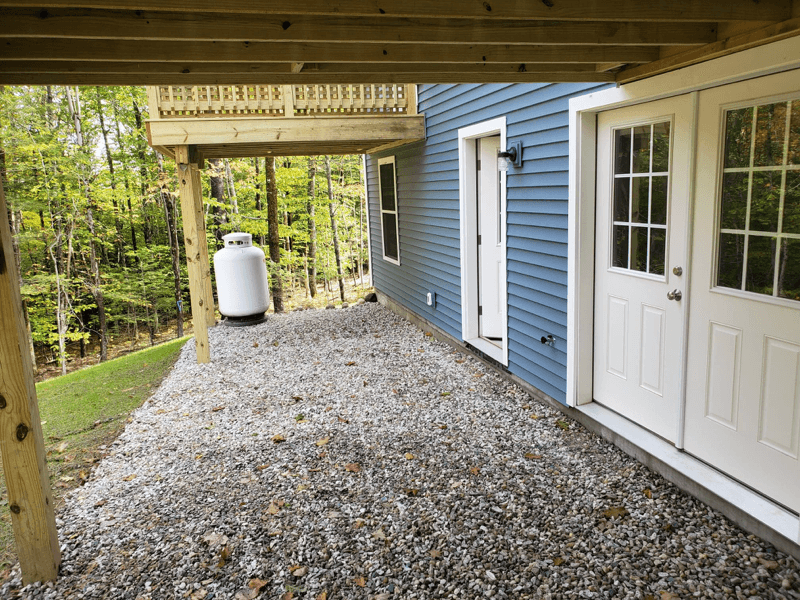 Gray Multiplex: 5 Dogwood Ln