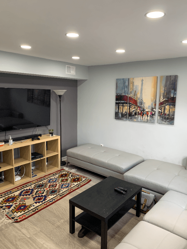Washington Apartment: 1149 summit st ne