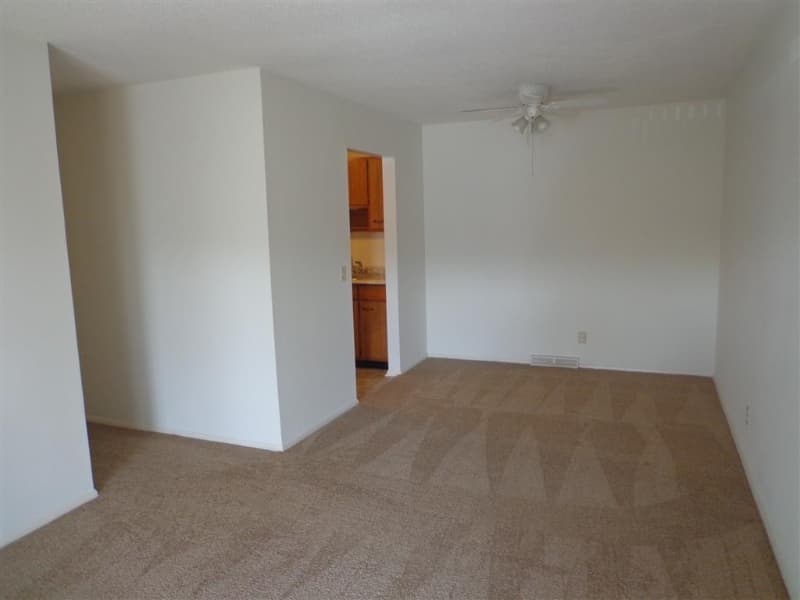 Maumee Apartment: 3141 Manley Rd.