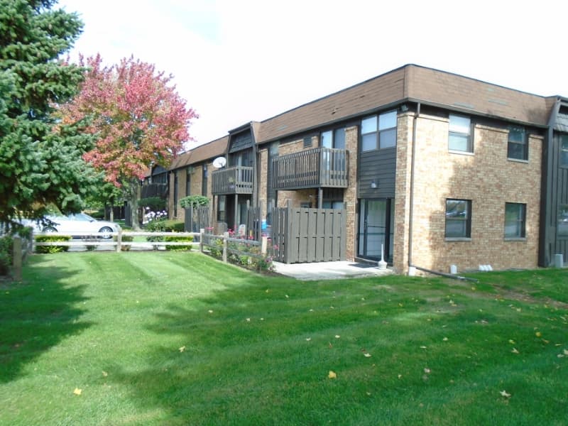 Maumee Apartment: 3141 Manley Rd.