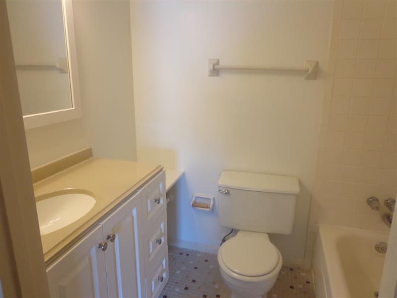 Maumee Apartment: 3141 Manley Rd.