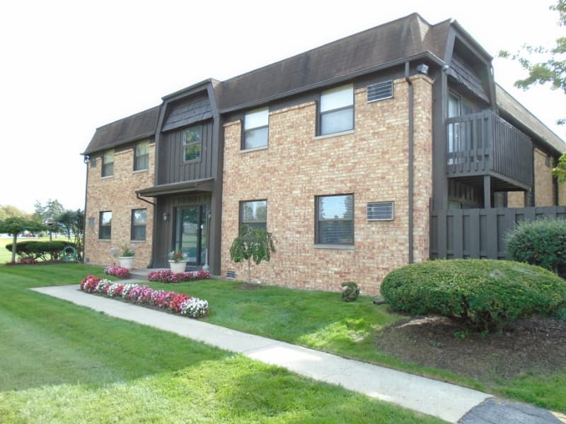 Maumee Apartment: 3141 Manley Rd.