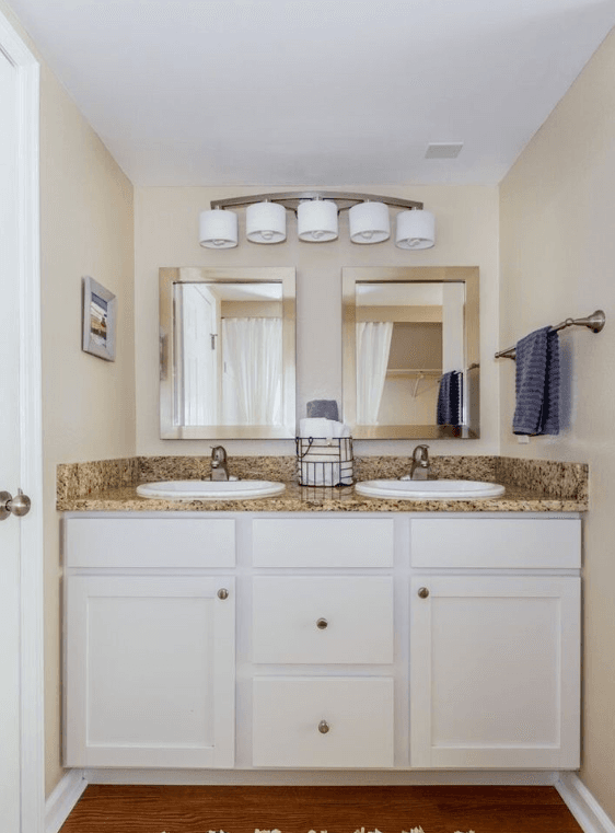 Issaquah Condo: 4629 W Lake Sammamish Pkwy SE