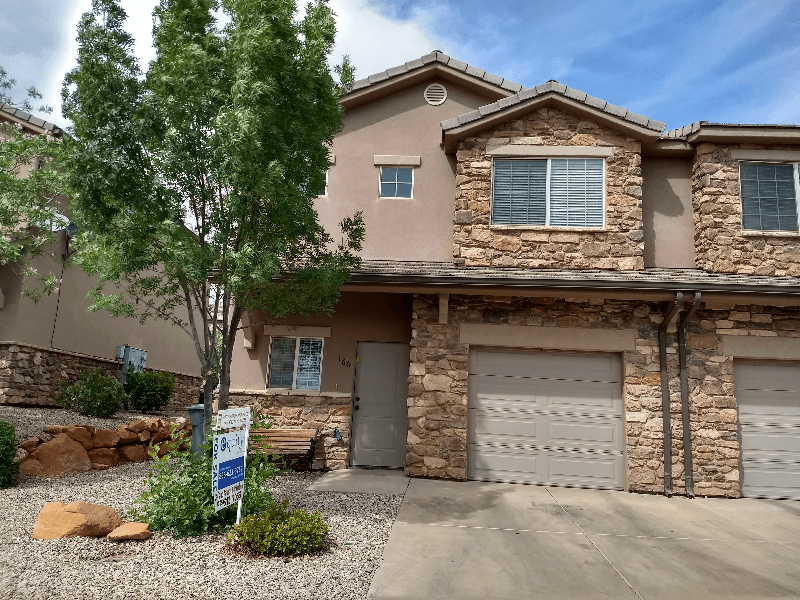 Washington Townhome: 370 W Buena Vista Blvd
