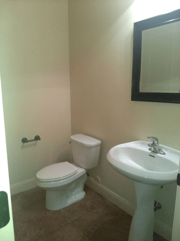 Washington Townhome: 370 W Buena Vista Blvd