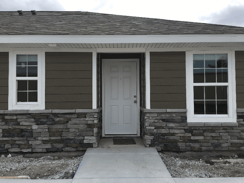 Carthage Apartment: 2205 S Main