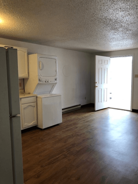 Portales Apartment: 818 S Avenue A, Portales NM