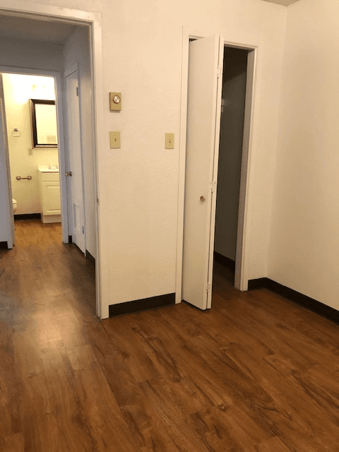 Portales Apartment: 818 S Avenue A, Portales NM