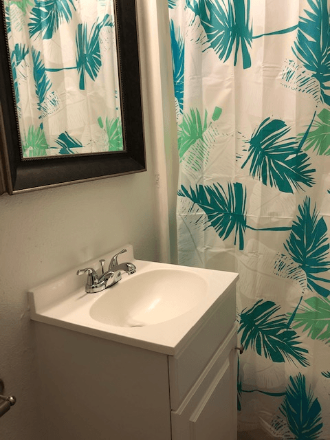 Portales Apartment: 818 S Avenue A, Portales NM