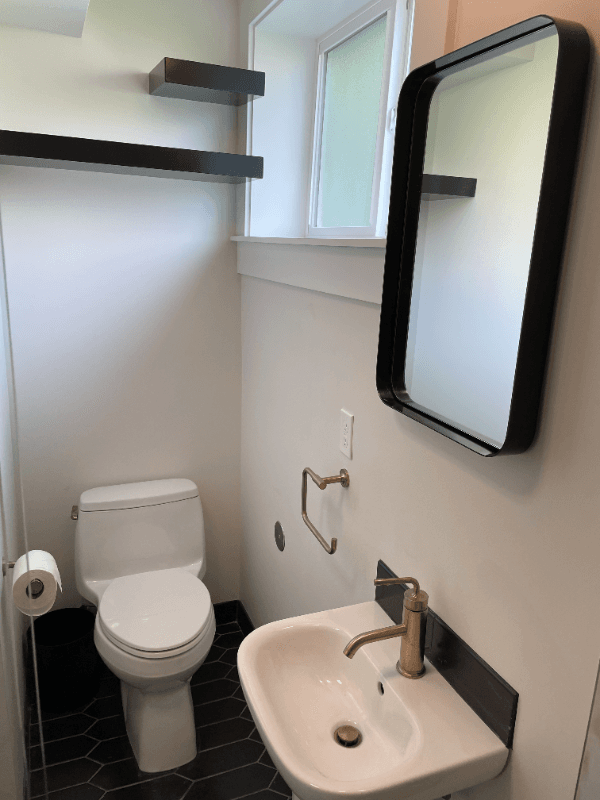 Seattle House: 6113 39th Ave S