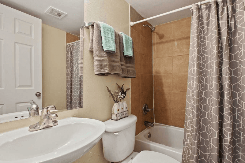 New Orleans Apartment: 3300 Garden Oaks Dr