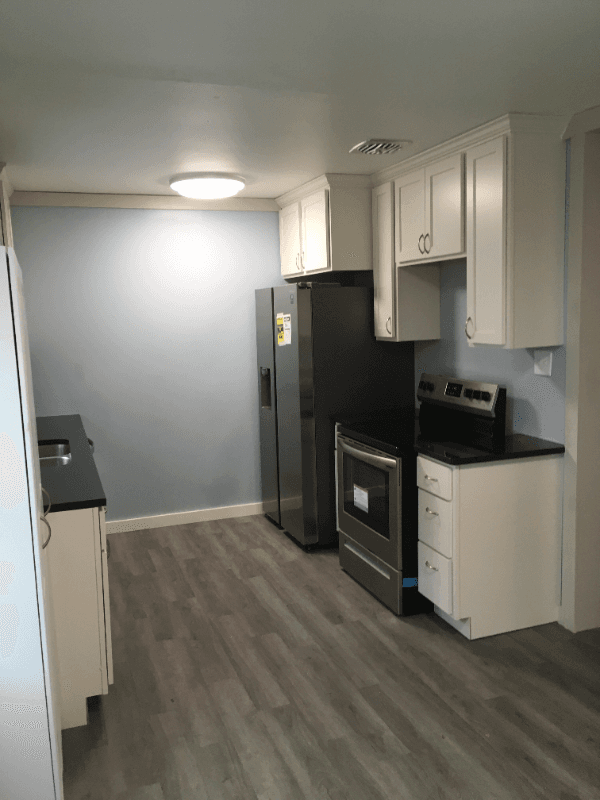 Haysville House: 201 W Hunter Ave