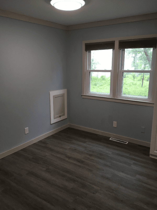 Haysville House: 201 W Hunter Ave
