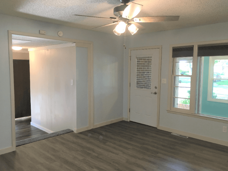 Haysville House: 201 W Hunter Ave