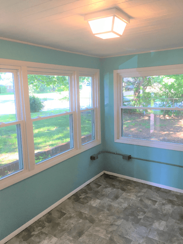 Haysville House: 201 W Hunter Ave