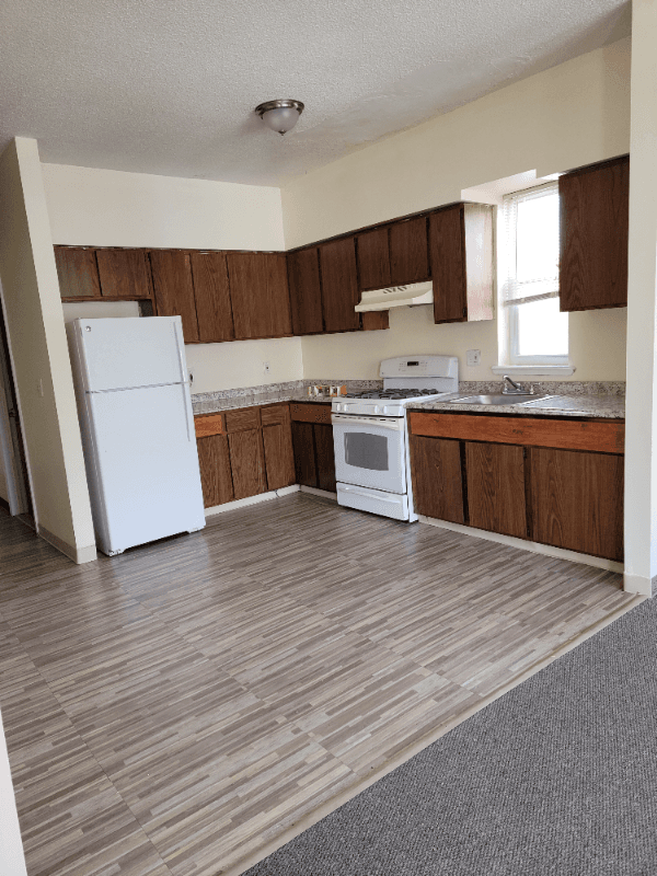 HARTFORD Apartment: 43 LENOX ST