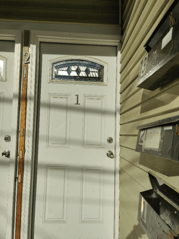 Somerville Apartment: 21 Rossmore St