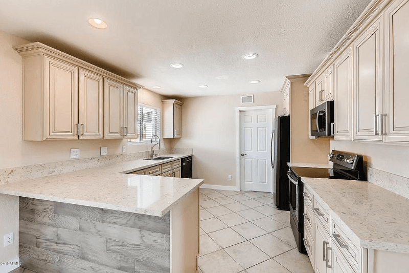 Phoenix House: 814 W Villa Maria Dr