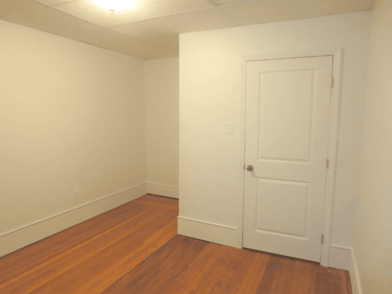 Pittsburgh Apartment: 5704 Darlington Road