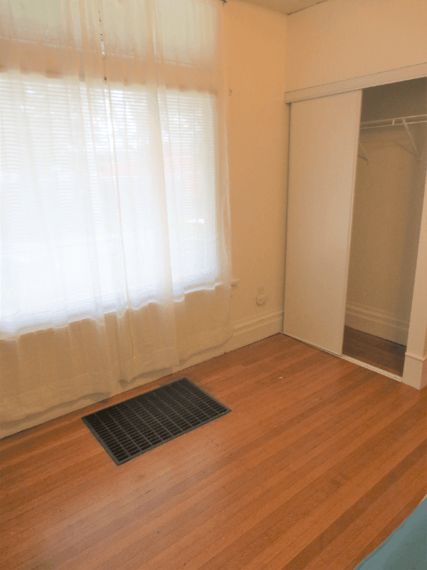Pittsburgh Apartment: 5704 Darlington Road