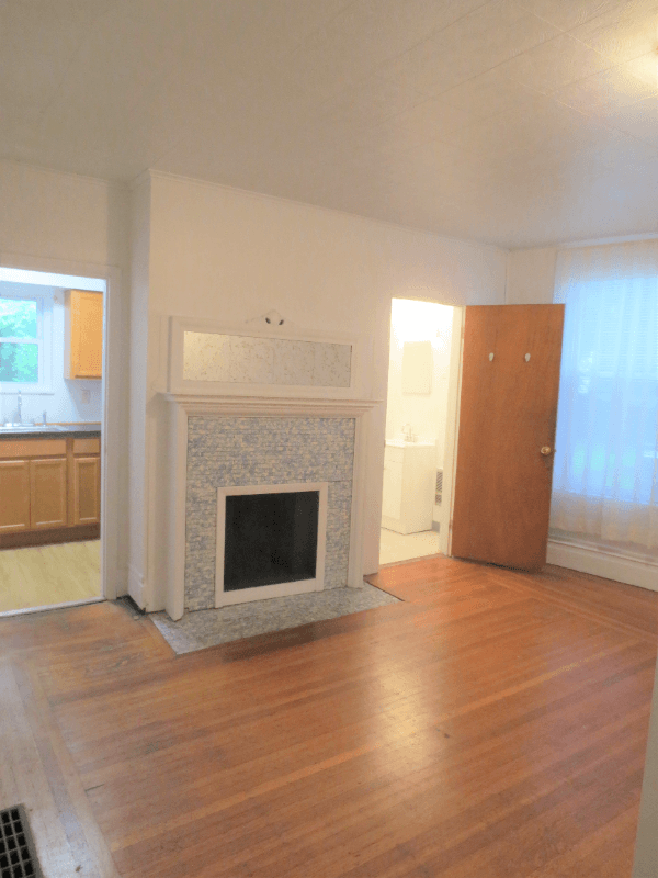 Pittsburgh Apartment: 5704 Darlington Road