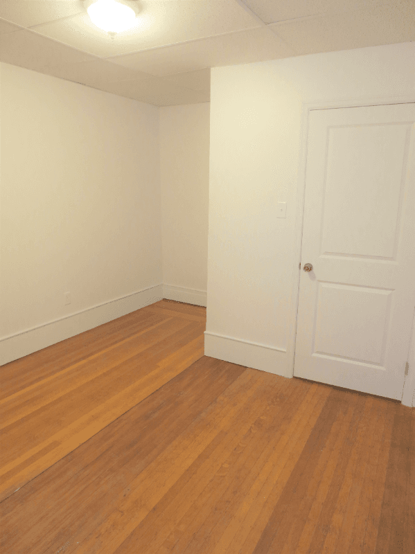 Pittsburgh Apartment: 5704 Darlington Road