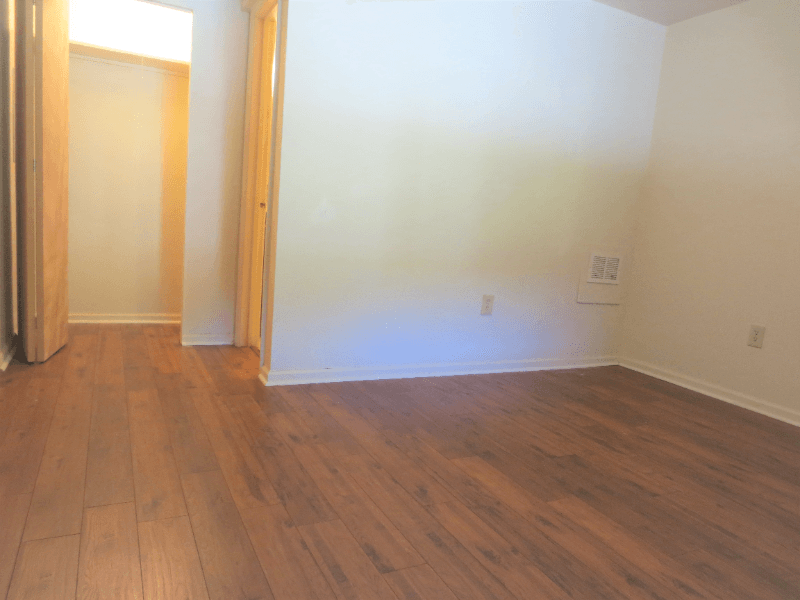 Pittsburgh Apartment: 6350 Forward Ave