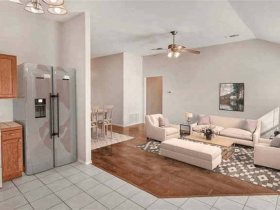 JARRELL House: 140 AMBER LN