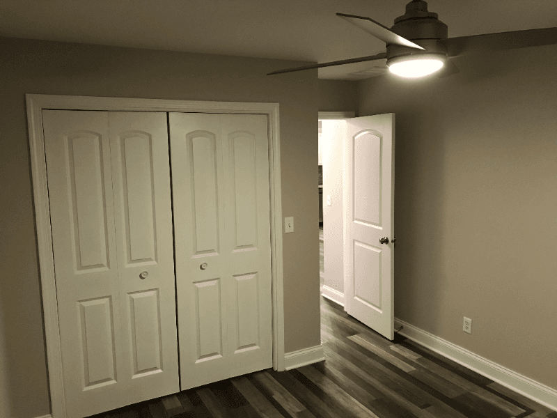 Franklin Grove Apartment: 105 N. Elm Street