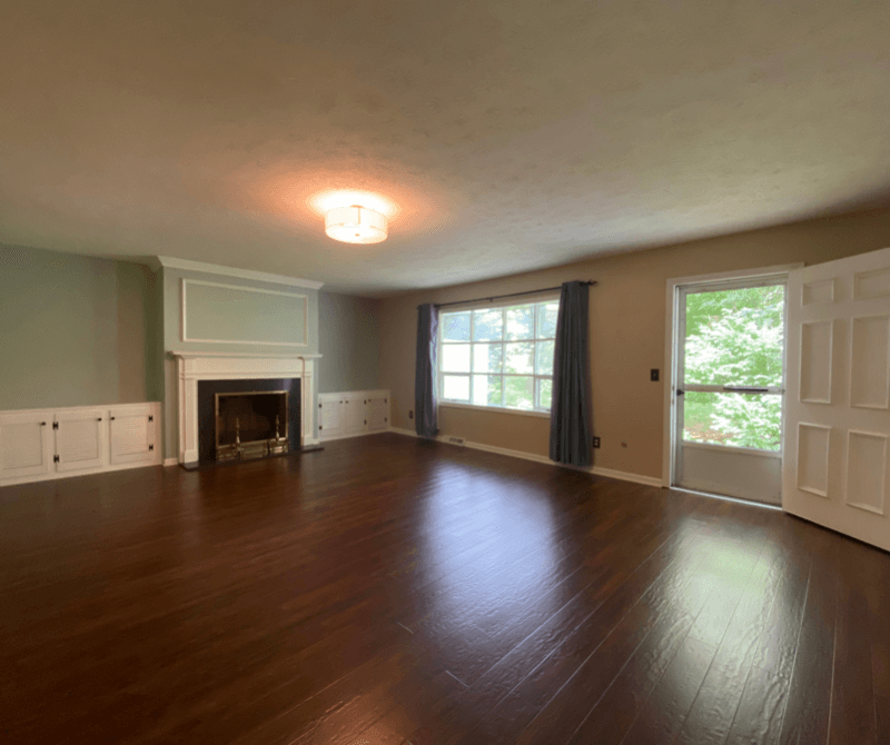Mentor Condo: 763 Mentor Ave