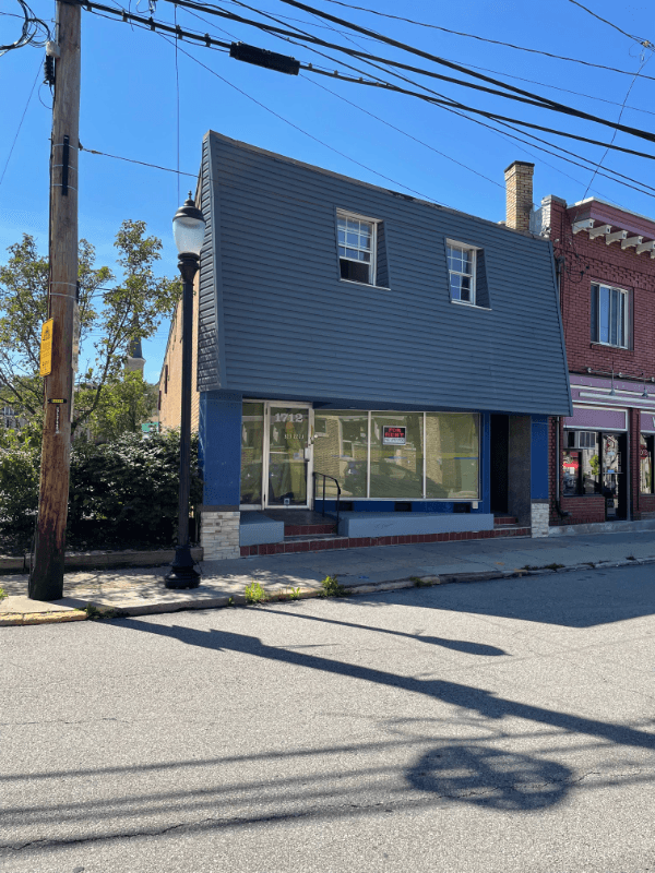 Pittsburgh Apartment: 1712 Lowrie St