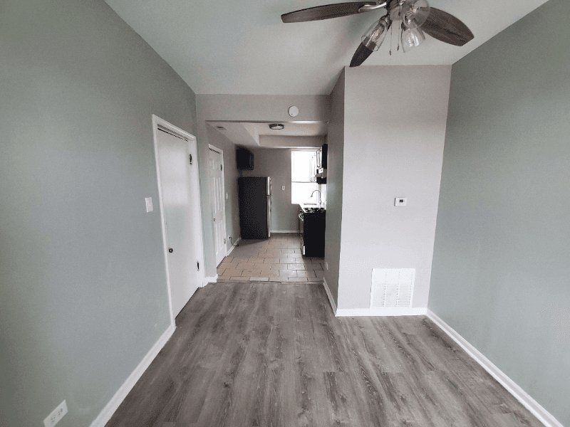 Chicago Apartment: 4034 W Palmer St