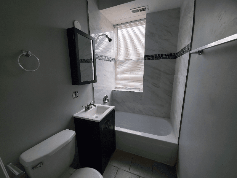 Chicago Apartment: 4034 W Palmer St