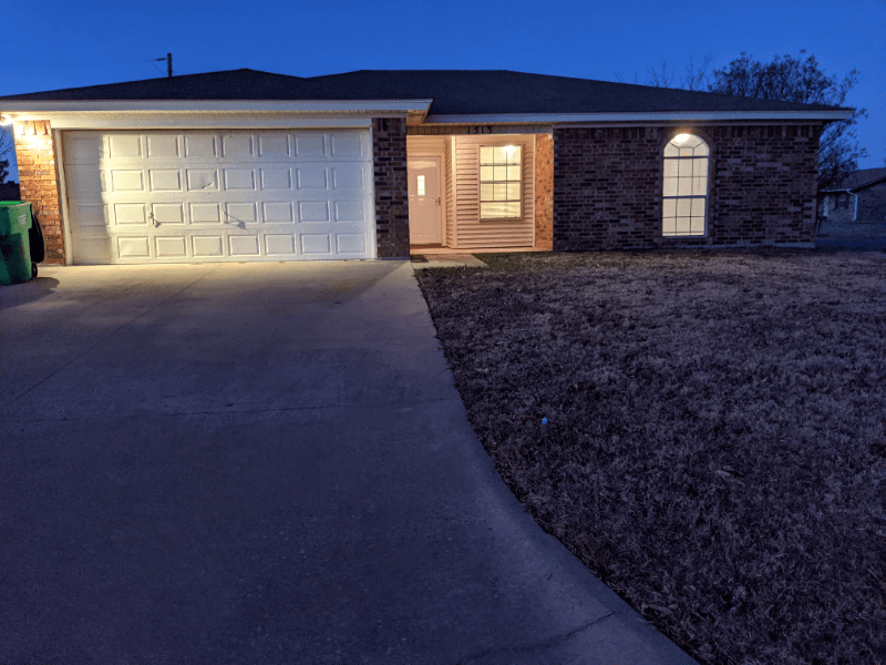 Gainesville House: 1513 Natalie Dr