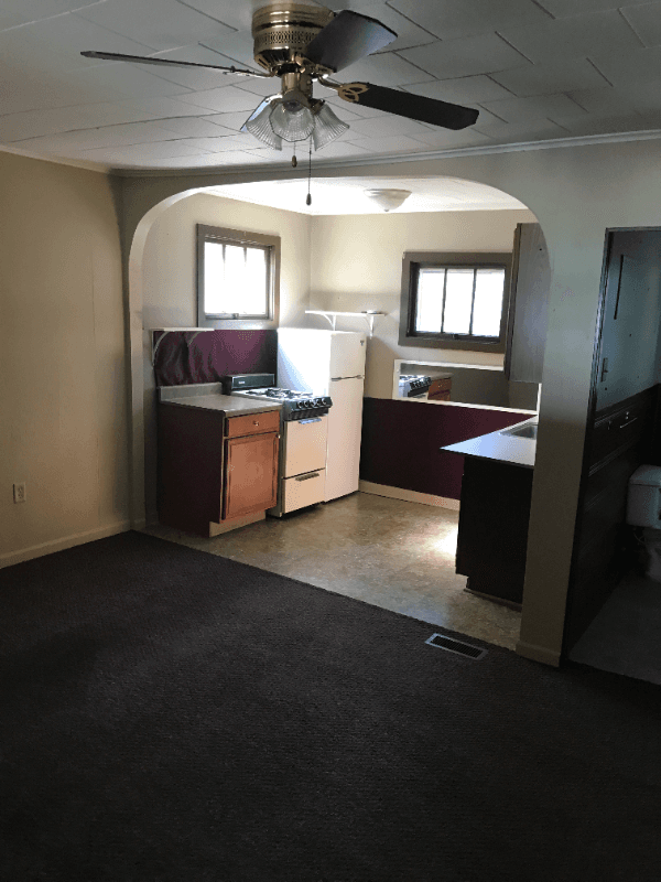 Cedar Lake Apartment: 8036 Lake Shore Dr.