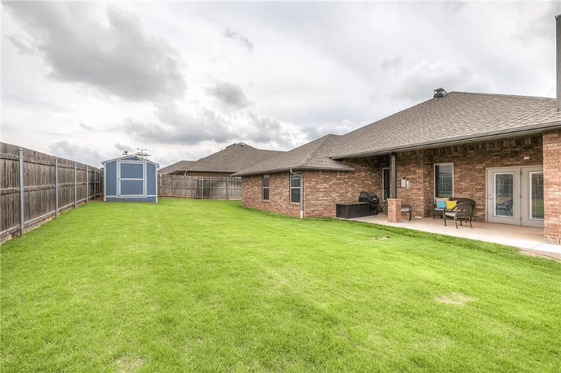 Edmond House: 8309 NW 160th Ct