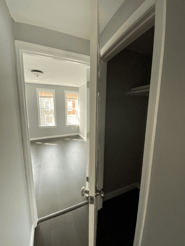 Baltimore Townhome: 1165 cleveland st