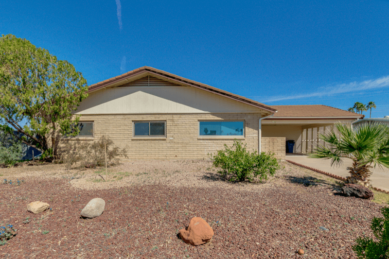 Mesa House: 942 W Mclellan Rd