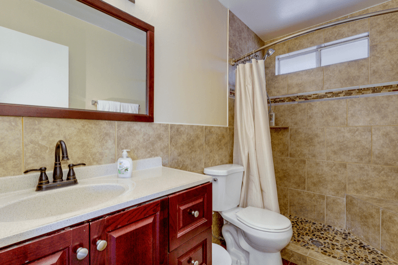 Mesa House: 942 W Mclellan Rd