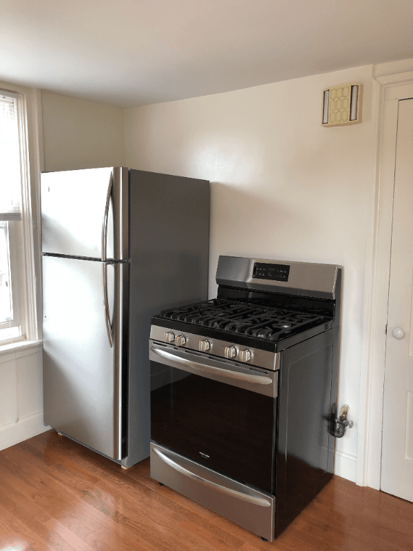 Beverly Apartment: 16 Franklin Pl