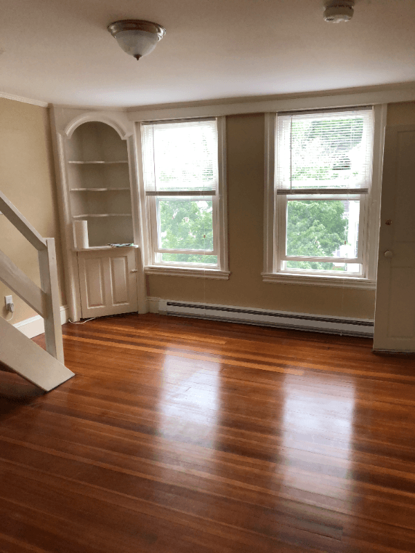 Beverly Apartment: 16 Franklin Pl