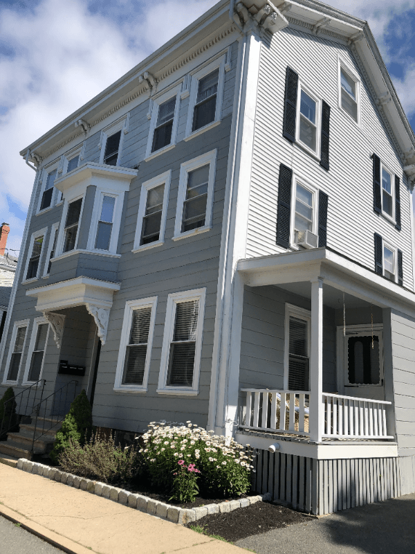 Beverly Apartment: 16 Franklin Pl