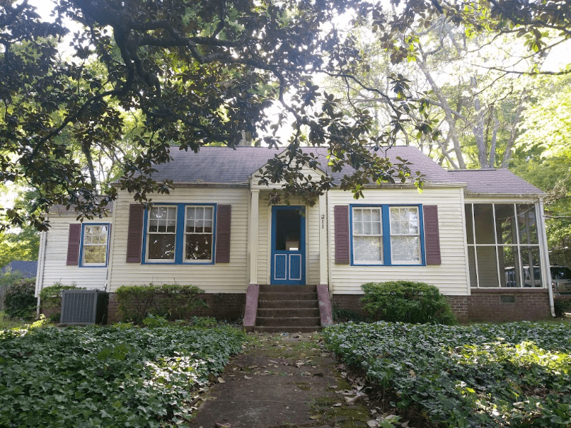 Decatur House: 211 Avery St