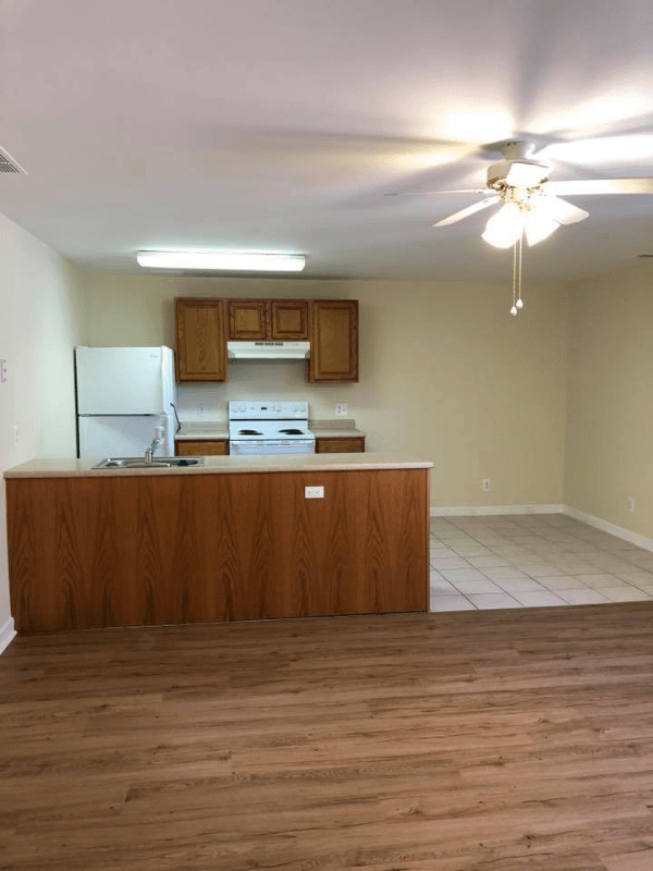 Yale Apartment: 420 North St